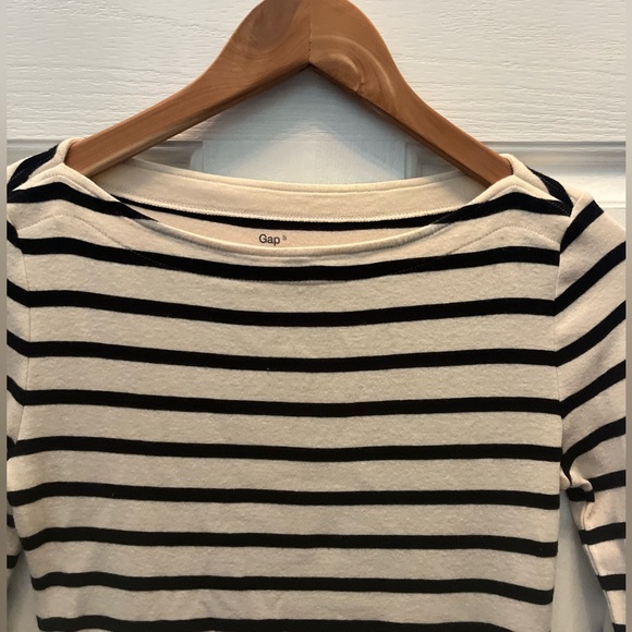 Pre-Owned GAP  Supersoft Women's Long Sleeve Striped Top - Black & Cream- Small - Picture 3 of 5